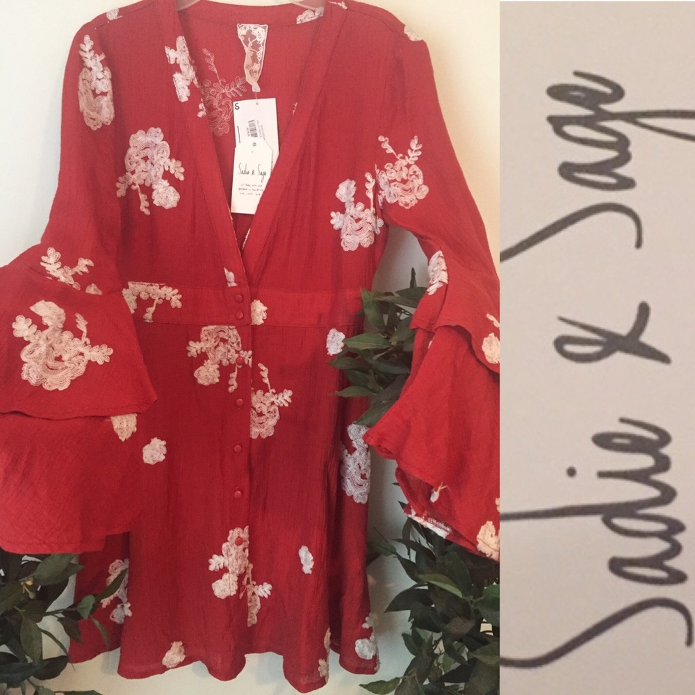 Women’s Sadie & Sage v neck Boho dress size Small